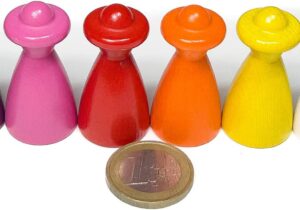 große spielfiguren für brettspiele aus holz